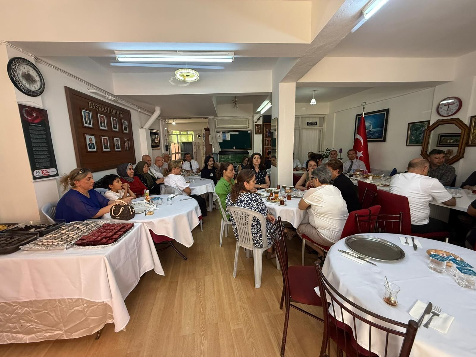 Temad Basinla Bulustu Sizler Sokagin Sesiniz 671781 739Adb