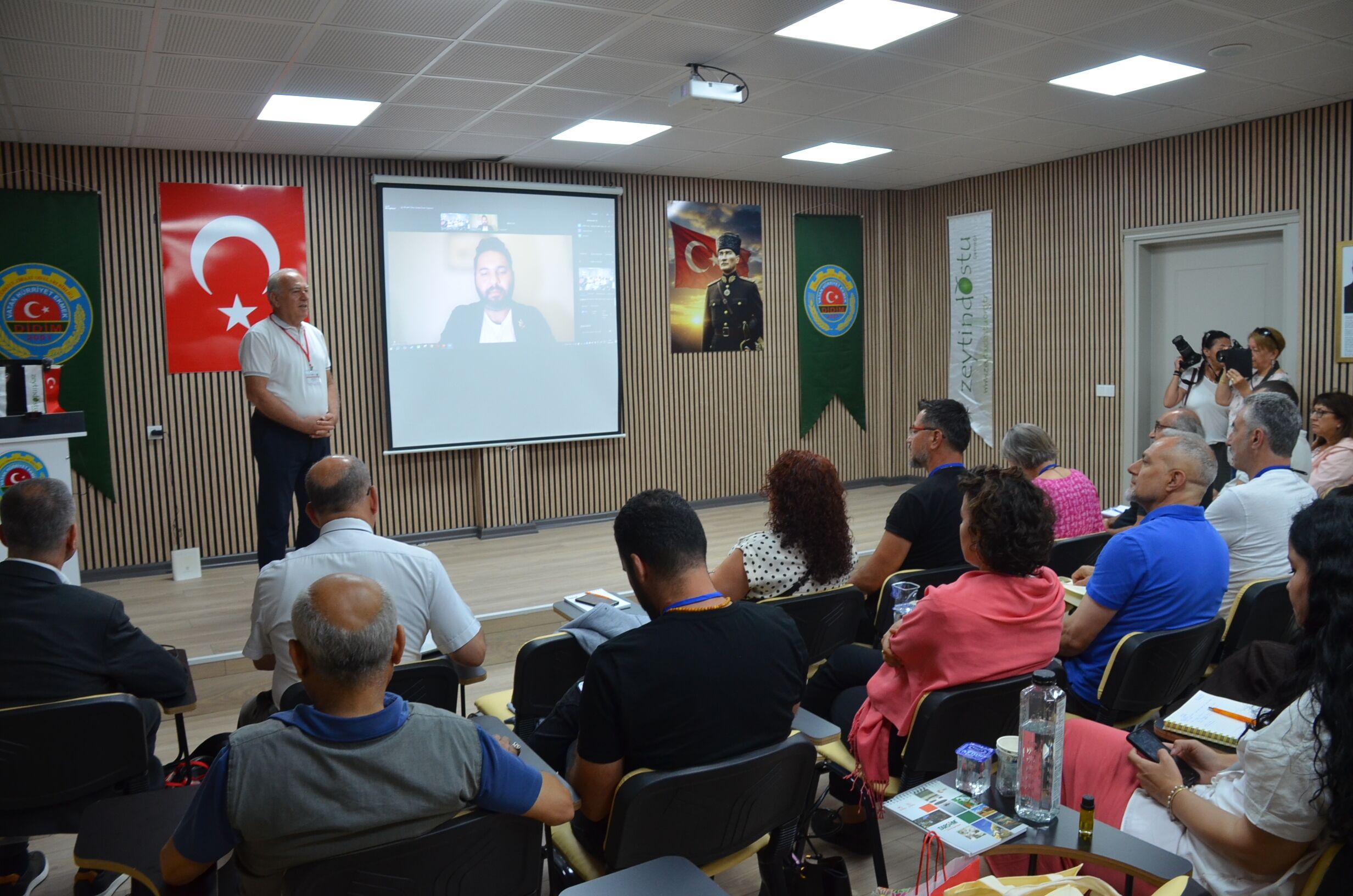 Turkiyeye Ornek Olacak Zeytin Yagi Duyusal Egitimi Didimde B 672729 6908Df