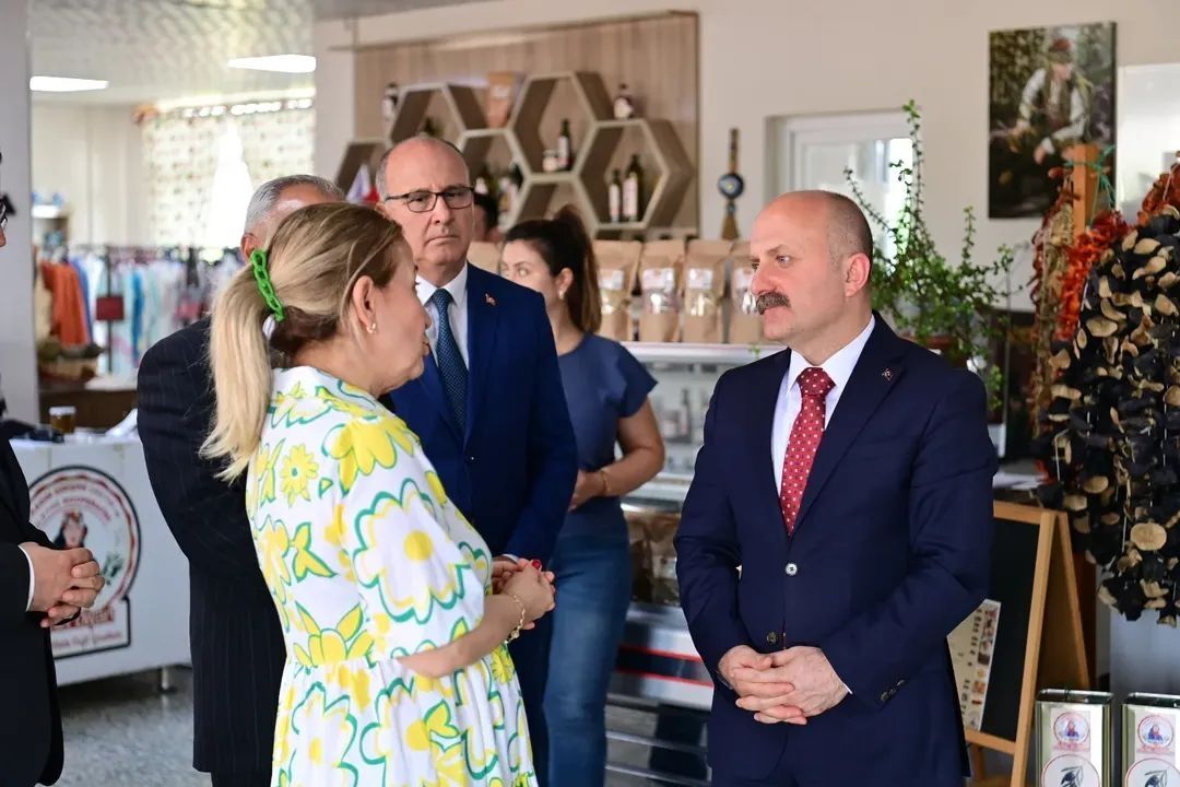 Vali Varol Sultanhisarin Nabzini Tuttu 670990 C83B91