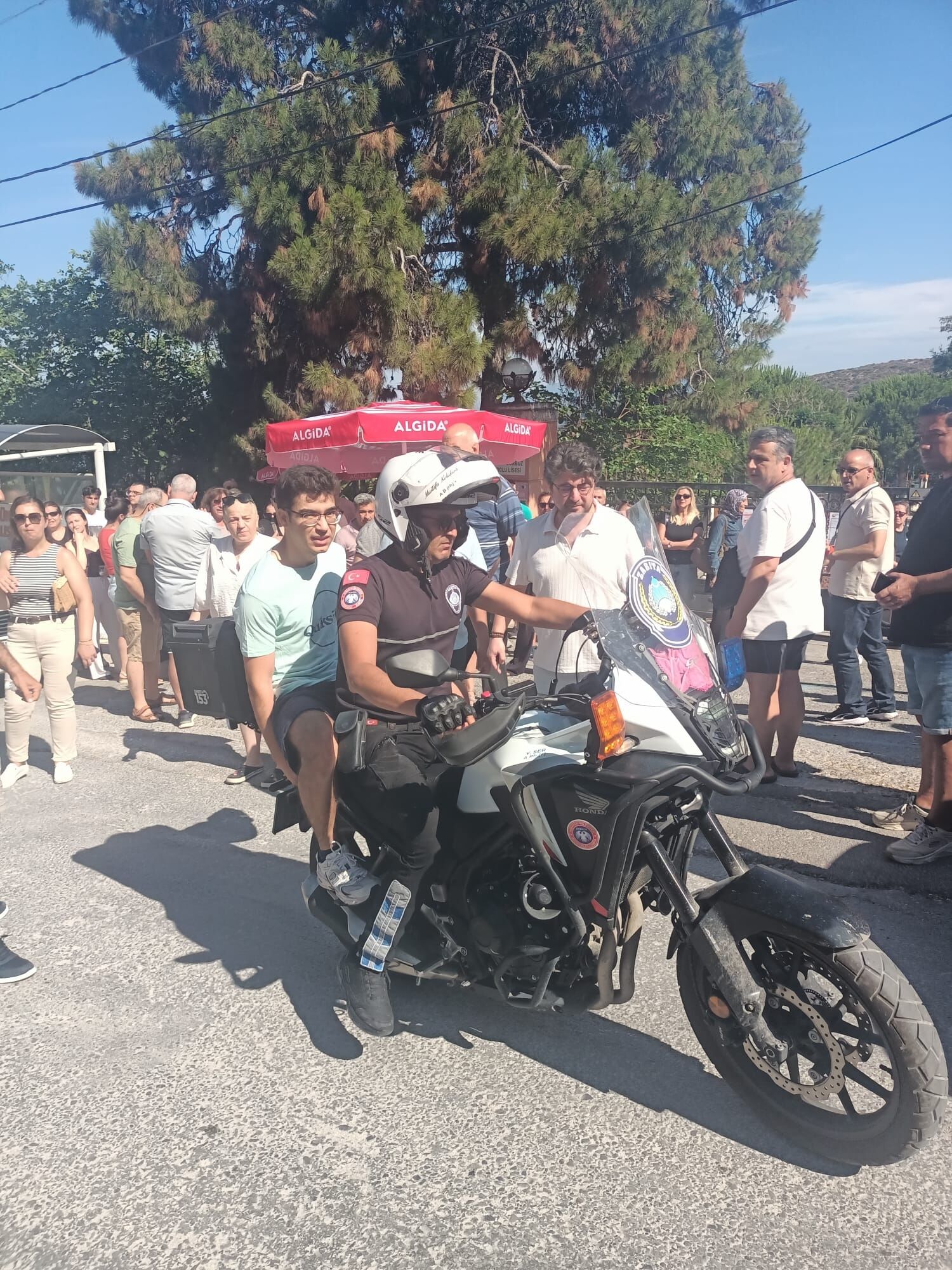 Yks Heyecani Kusadasinda Basladi 671738 4C3692