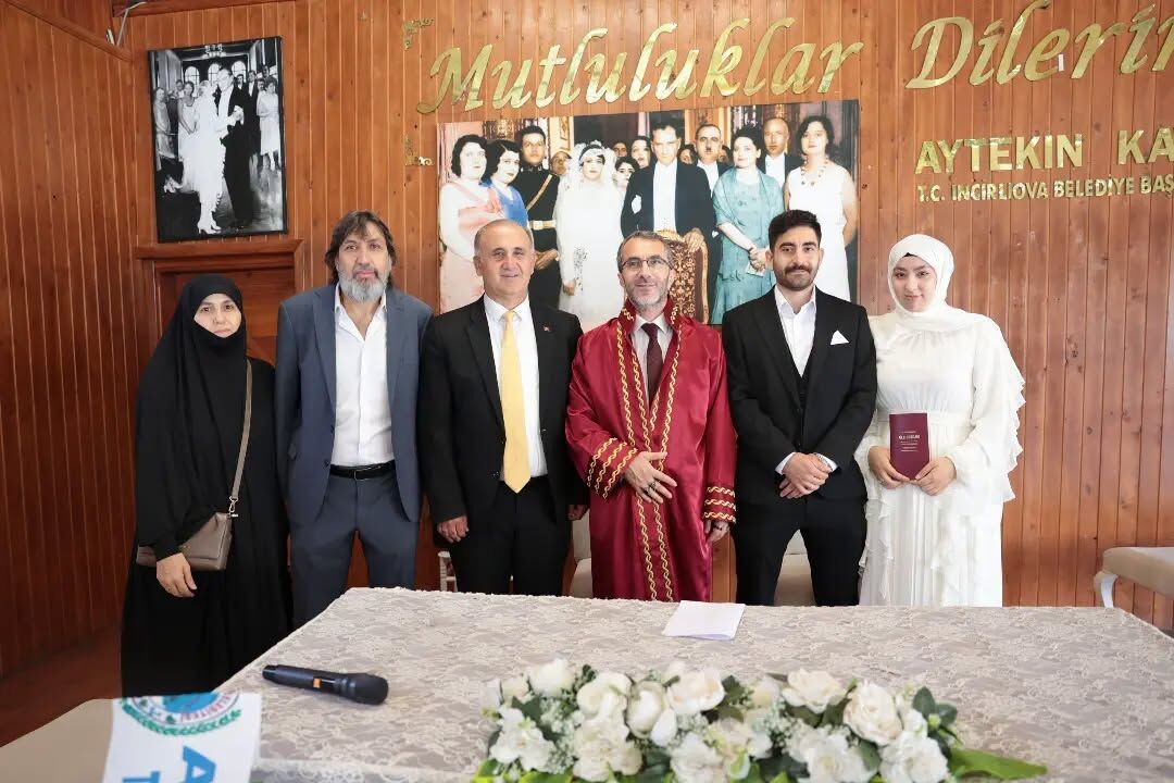 Zoroglu Ailesinin Mutlu Gunu Nikah Tamam Sirada Dugun Var 672083 1D8B0B