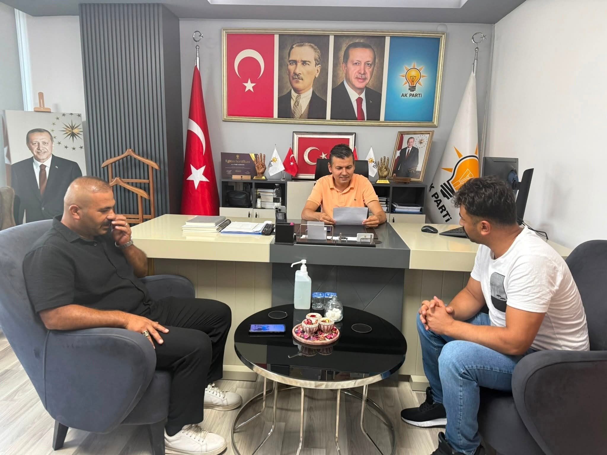 Ak Partili Baskan Sarigoz Kapimiz Da Gonlumuz De Herkese Aci 678364 0E514A