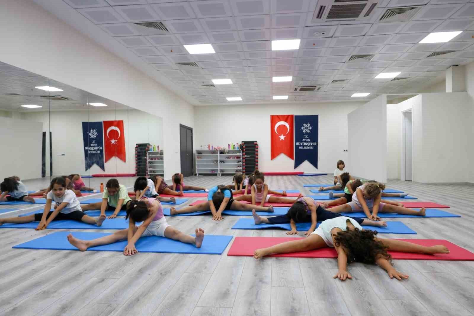 Aydin Buyuksehir In Yaz Etkinliklerinde Cocuklar Jimnastikle Gelisiyor 1785395706297 221640