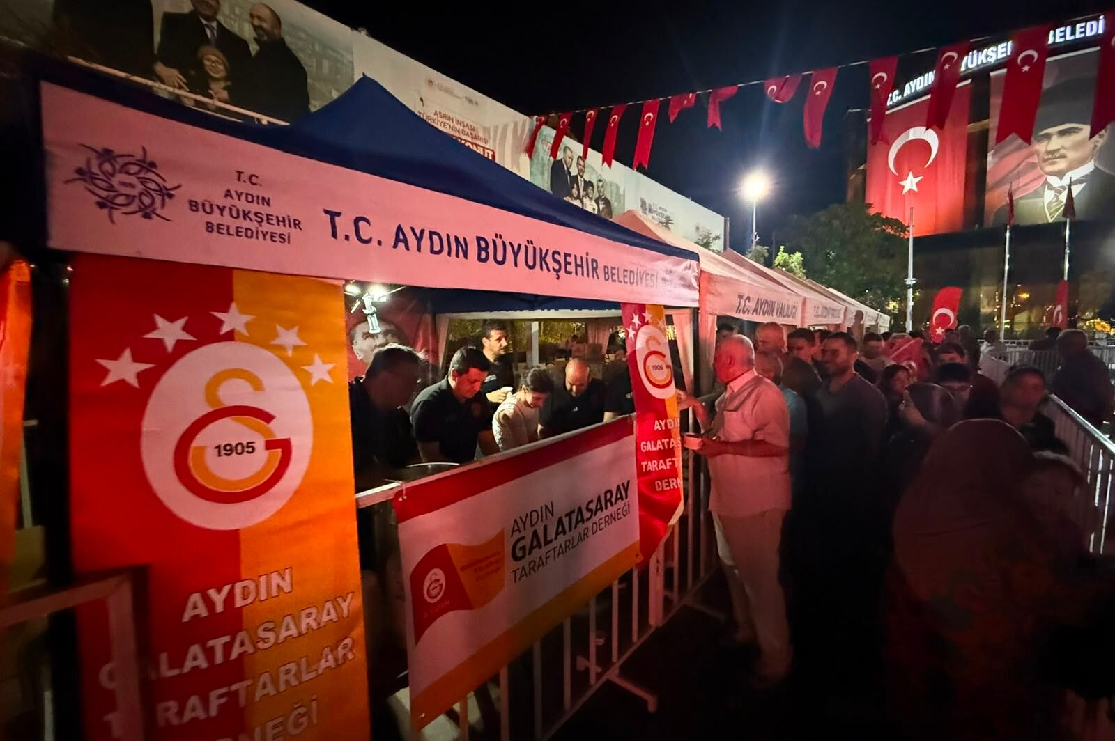 Aydin Galatasaray Taraftarlar Derneginden 15 Temmuzda Asure 678989 35B7D7
