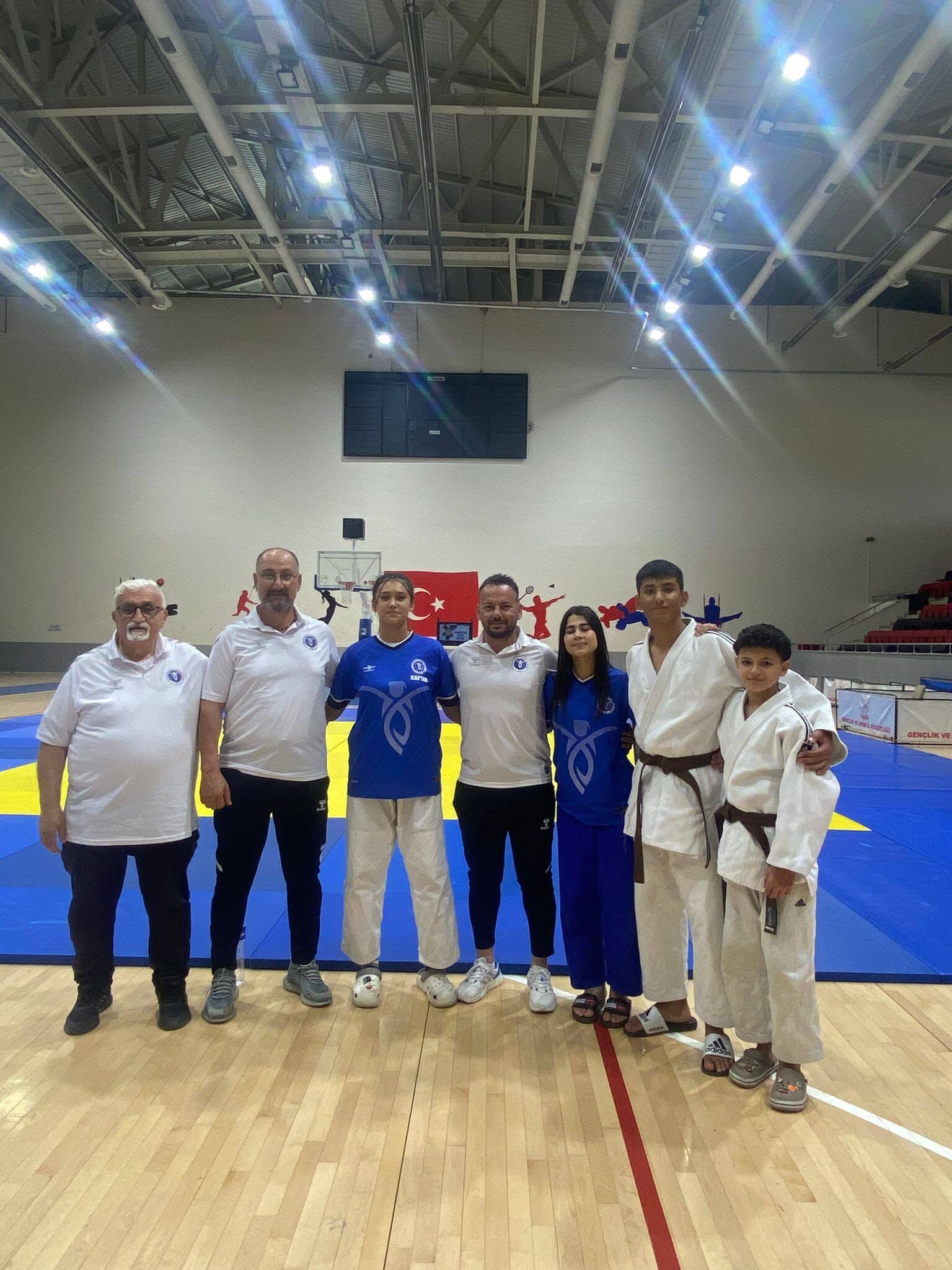 Aydini Gururlandiran Basari 675813 A38891