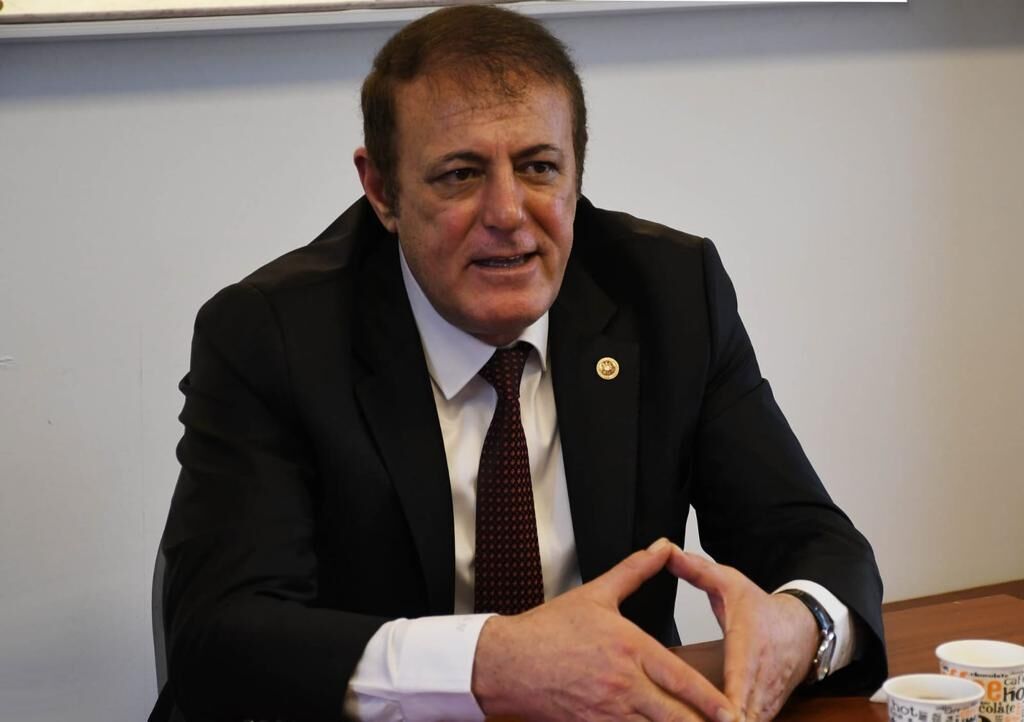 Aydinli Iki Vekil Birbirine Girdi Insan Biraz Utanir 679795 9Fd7Ca