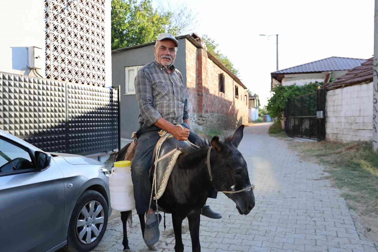 Ayhan Amca Yokluktan Degil Surucu Belgesi Olmadigindan Esegi Ile Servis Yapiyor 1784795403831 548554