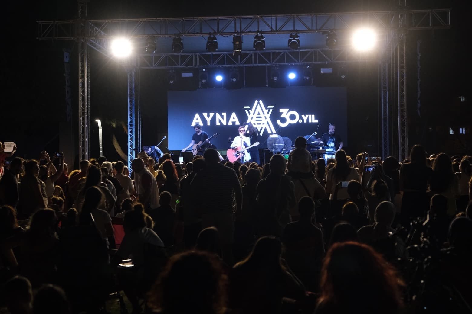 Ayna Grubu Mimar Sinan Parki Nda Aydinlilarla Bulustu 1784270402608 809715