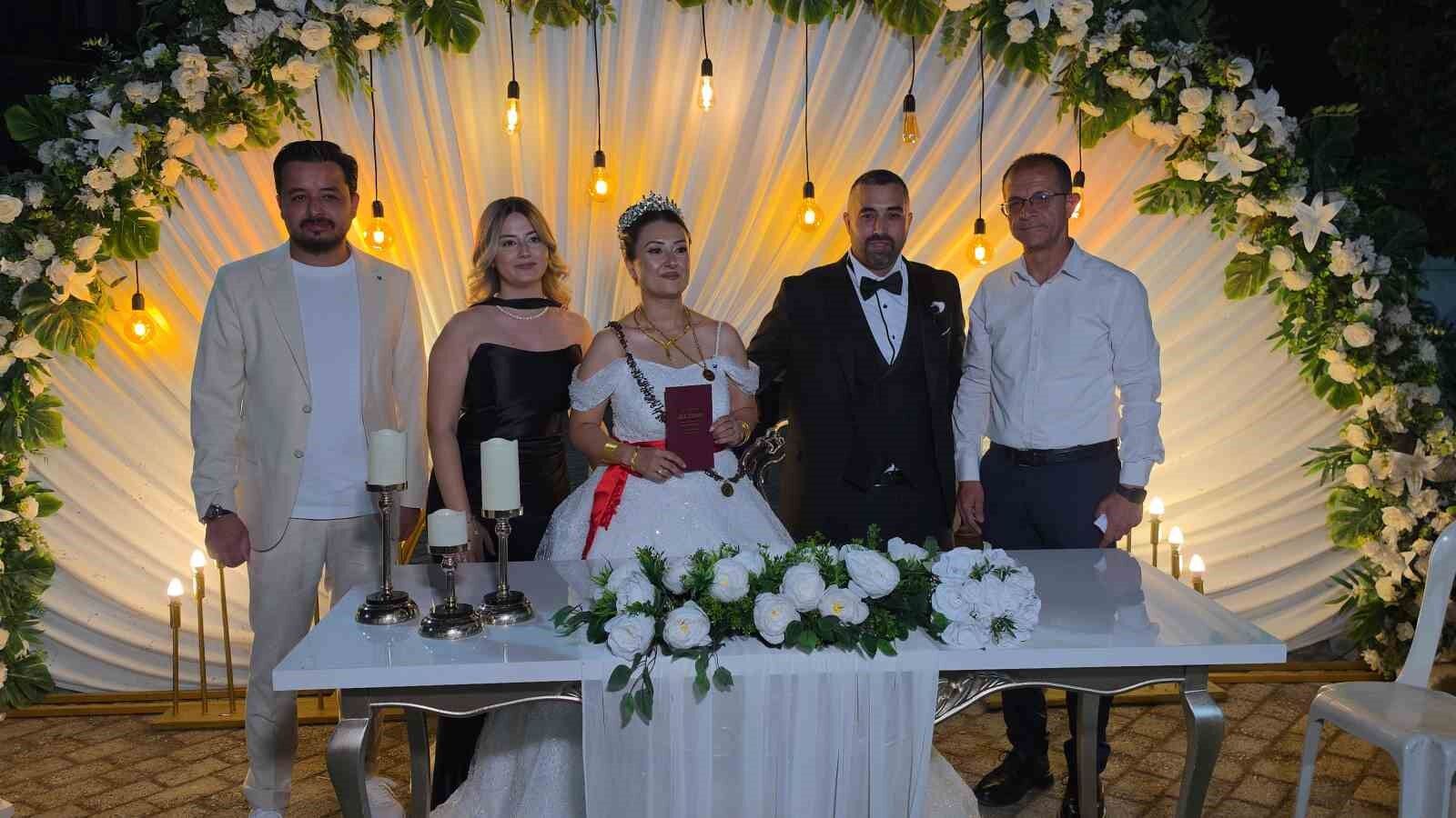 Baskan Doganca Genc Ciftlerin Nikahini Kiydi 1785220503592 952130