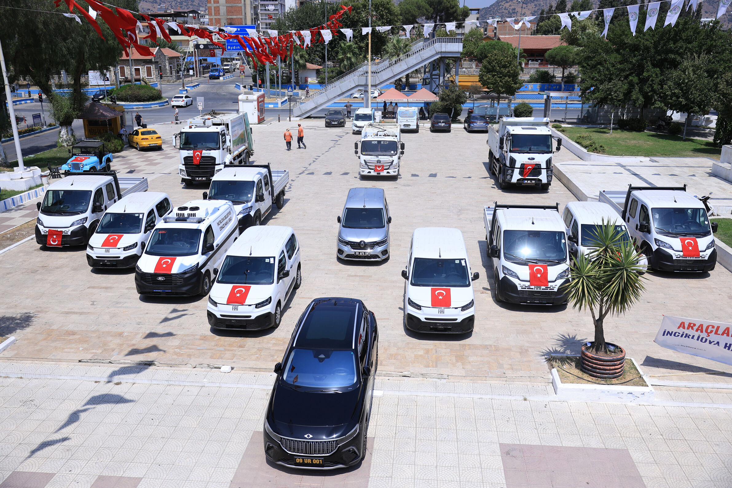 Başkan Kaya'dan İncirliova'ya Son Üç Yılda 23 Yeni Araç (3)