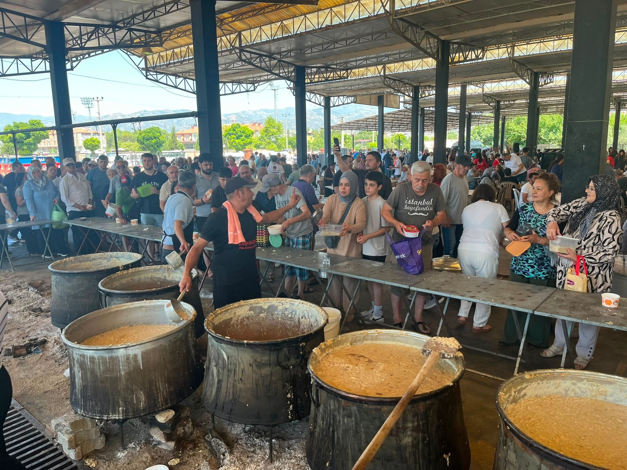 Baskan Senkal Dualarla Anildi Sevenleri Keskek Hayrinda Bulu 677850 C289E8