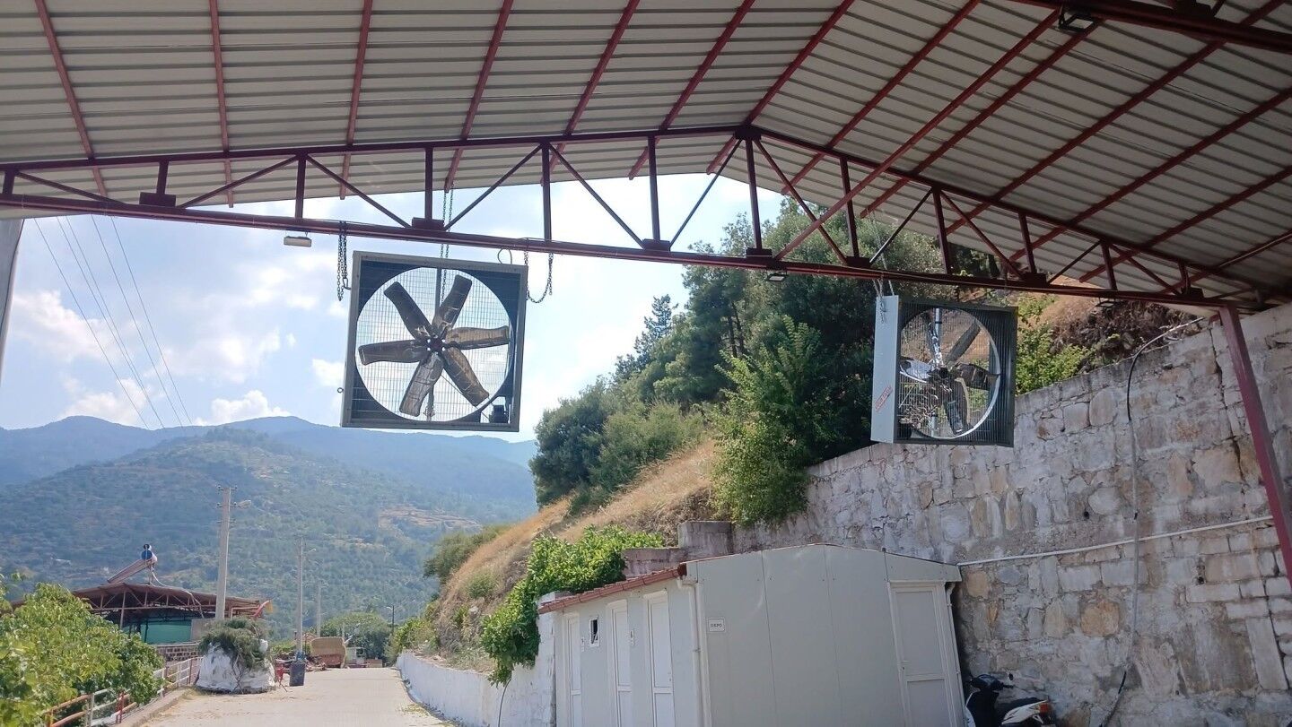 Bozdogan Da Cemiyet Alanlarina Serinletici Fan Takiliyor 1784885406411 883912
