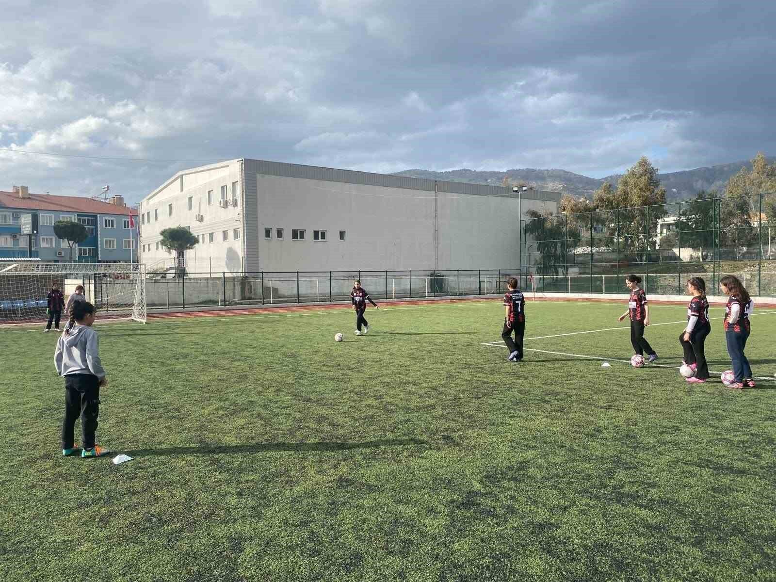Buharkent Te Uyusturucuyla Mucadeleye Futbol Destegi 1783867204523 100599