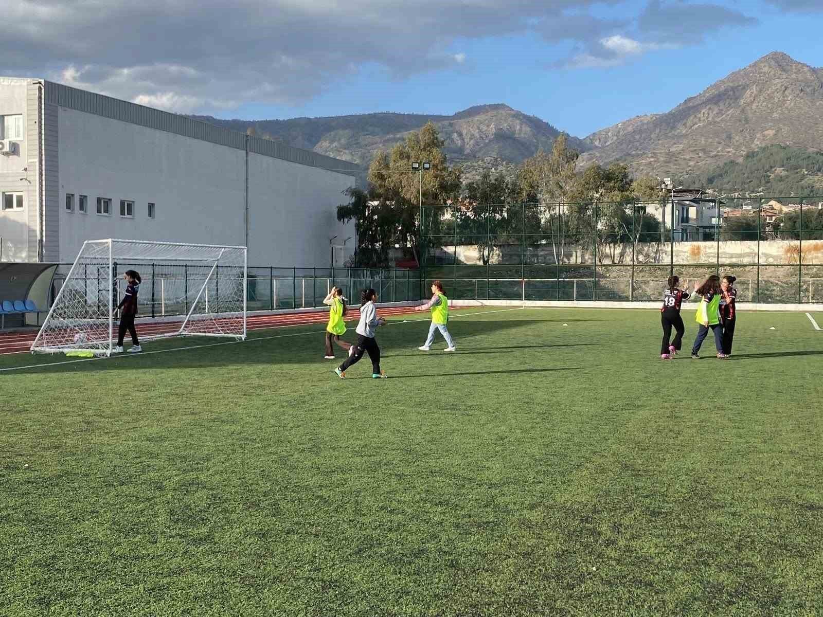 Buharkent Te Uyusturucuyla Mucadeleye Futbol Destegi 1783867205197 373738
