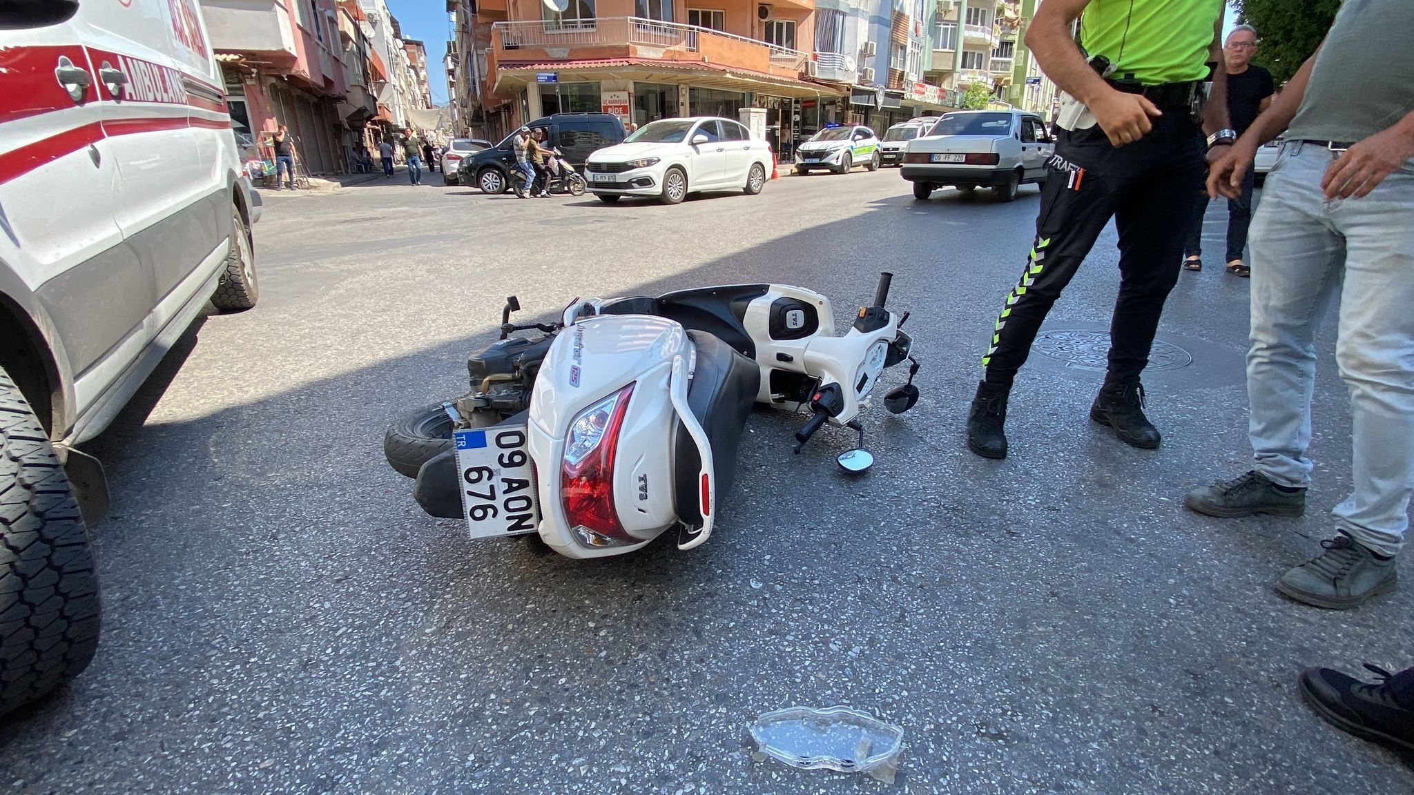 Cip Ile Motosiklet Carpisti Nazillide Korkutan Kaza 676718 A37001