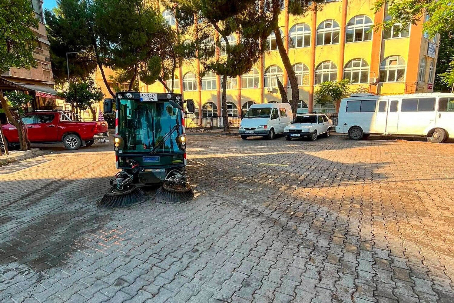 Efeler De Tarihi Carsilar Ve Sokaklar Temizlendi 1785478206224 799432