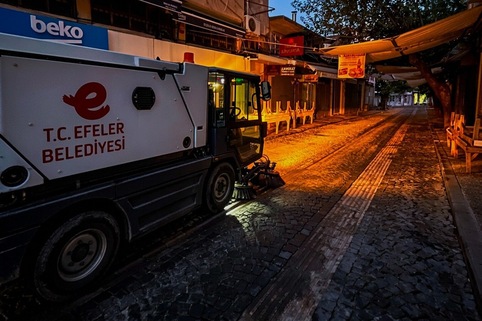 Efeler De Tarihi Carsilar Ve Sokaklar Temizlendi 1785478206839 385604