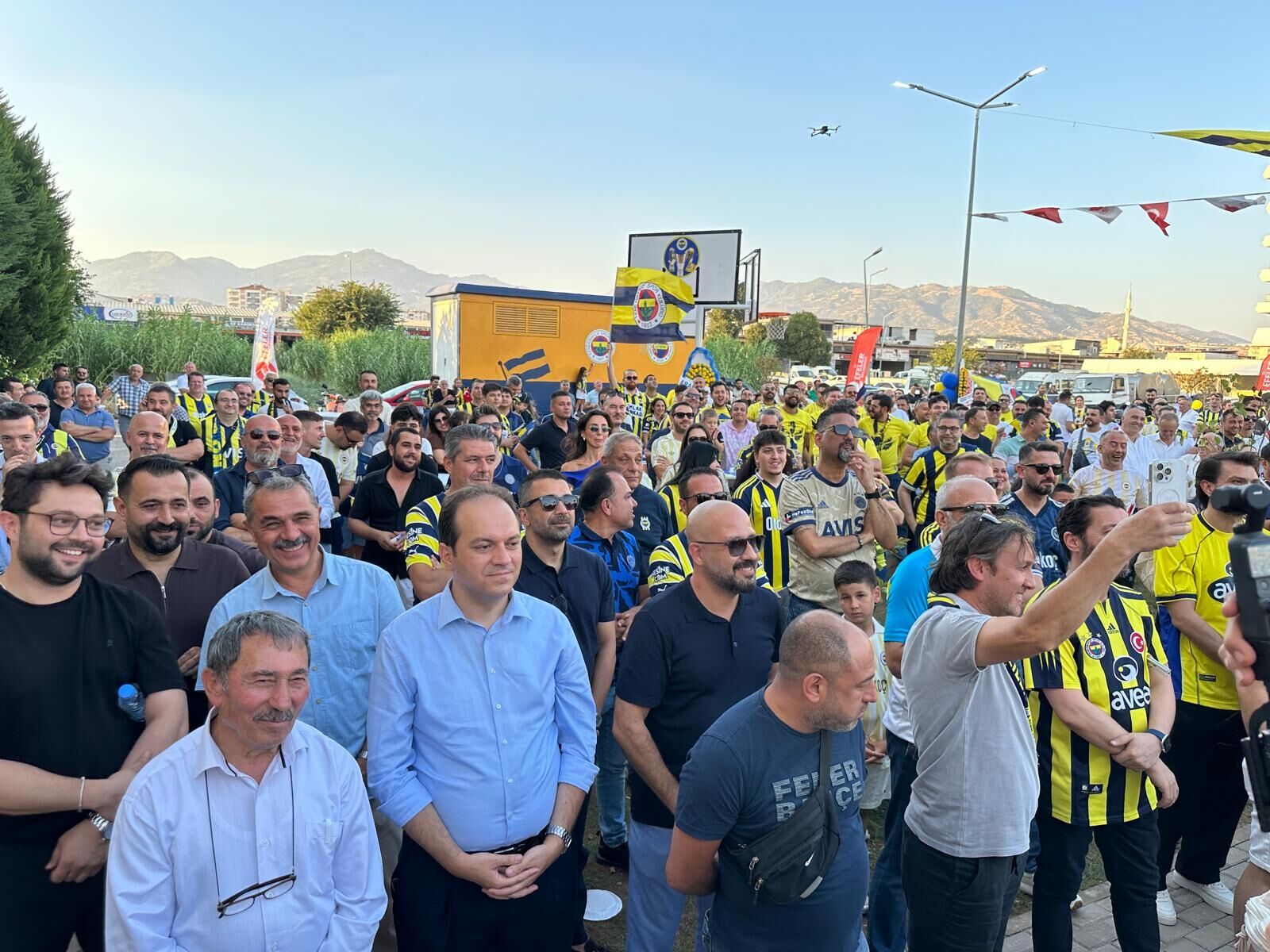 Efelerde Fenerbahceliler Parki Acildi Baskan Yetiskinden Ayd 682380 308D99