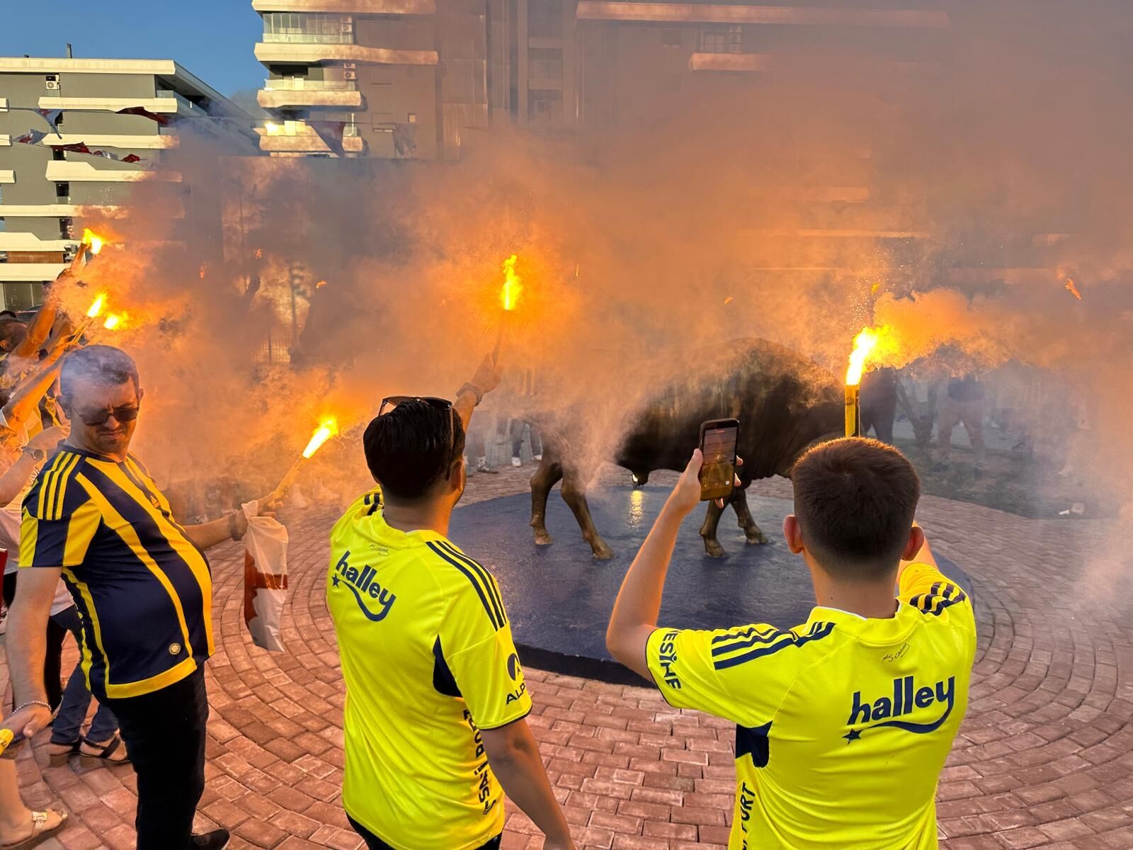 Efelerde Fenerbahceliler Parki Acildi Baskan Yetiskinden Ayd 682380 E8Ef27