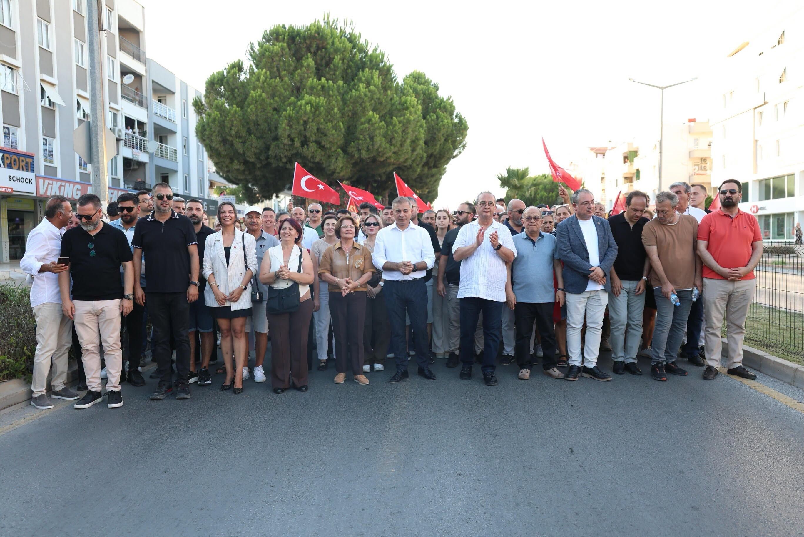 Gorevden Alinan Didim Chp Yonetiminden Yuruyuslu Protesto 679319 2484Aa