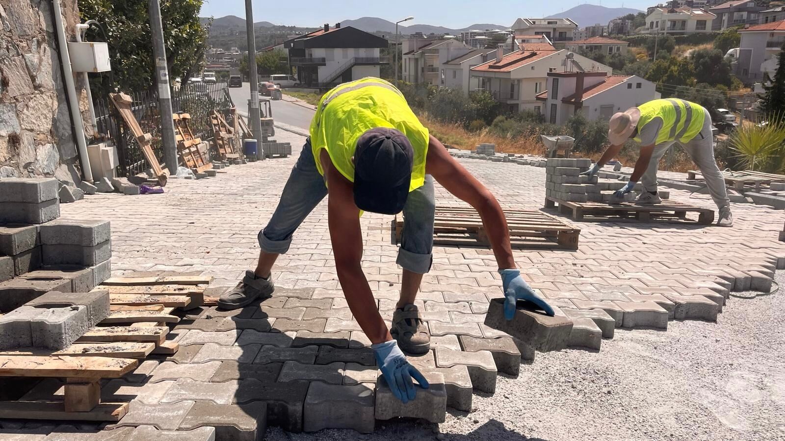 Kadinlar Denizi Mahallesinde Yol Yenileme Calismalarina Basl 676849 7532D9