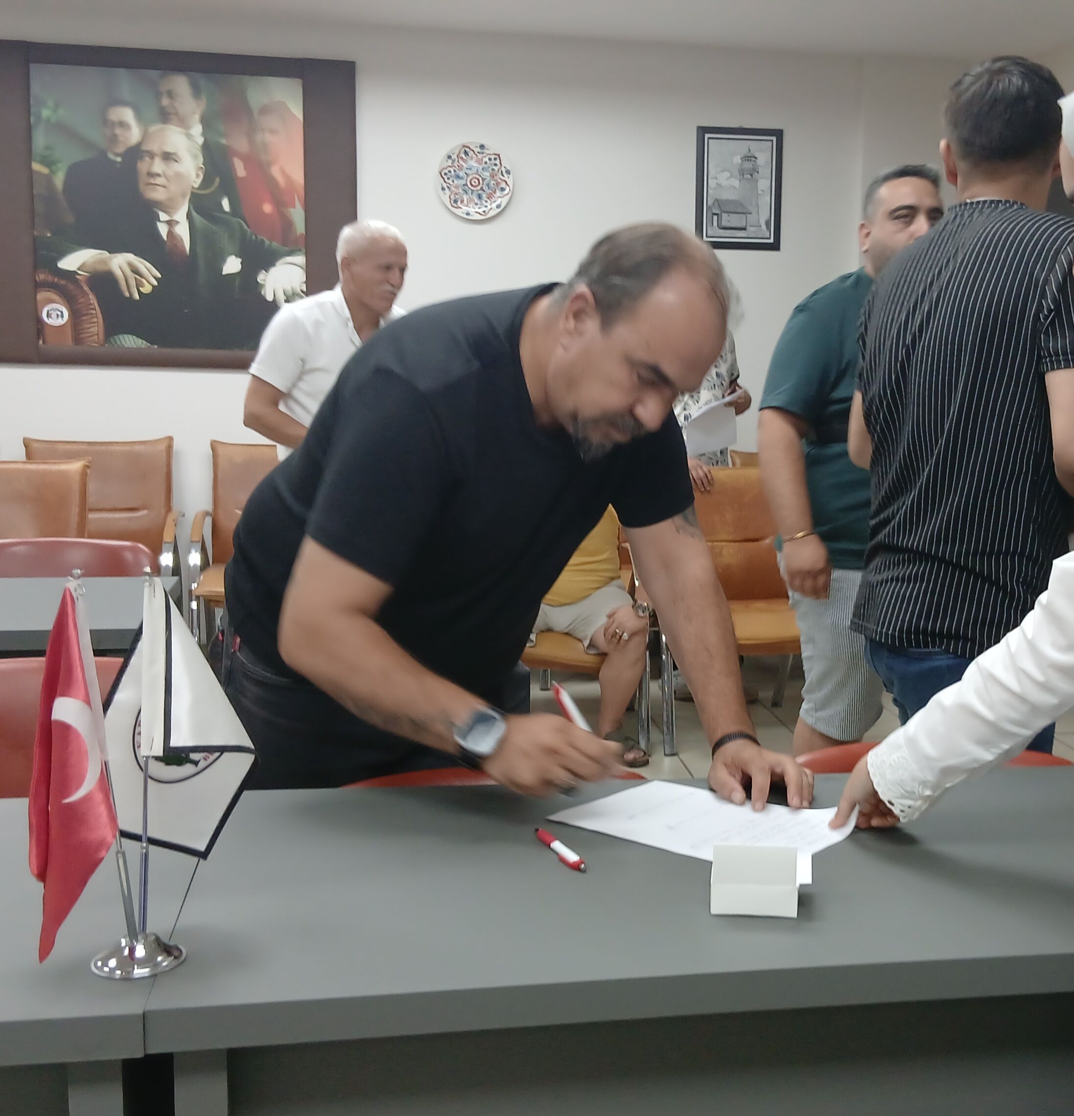 Karacasuda Gorulmemis Ihale Oyle Bir Fiyat Arttirdi Ki Duyan 679020 Ae48Ed