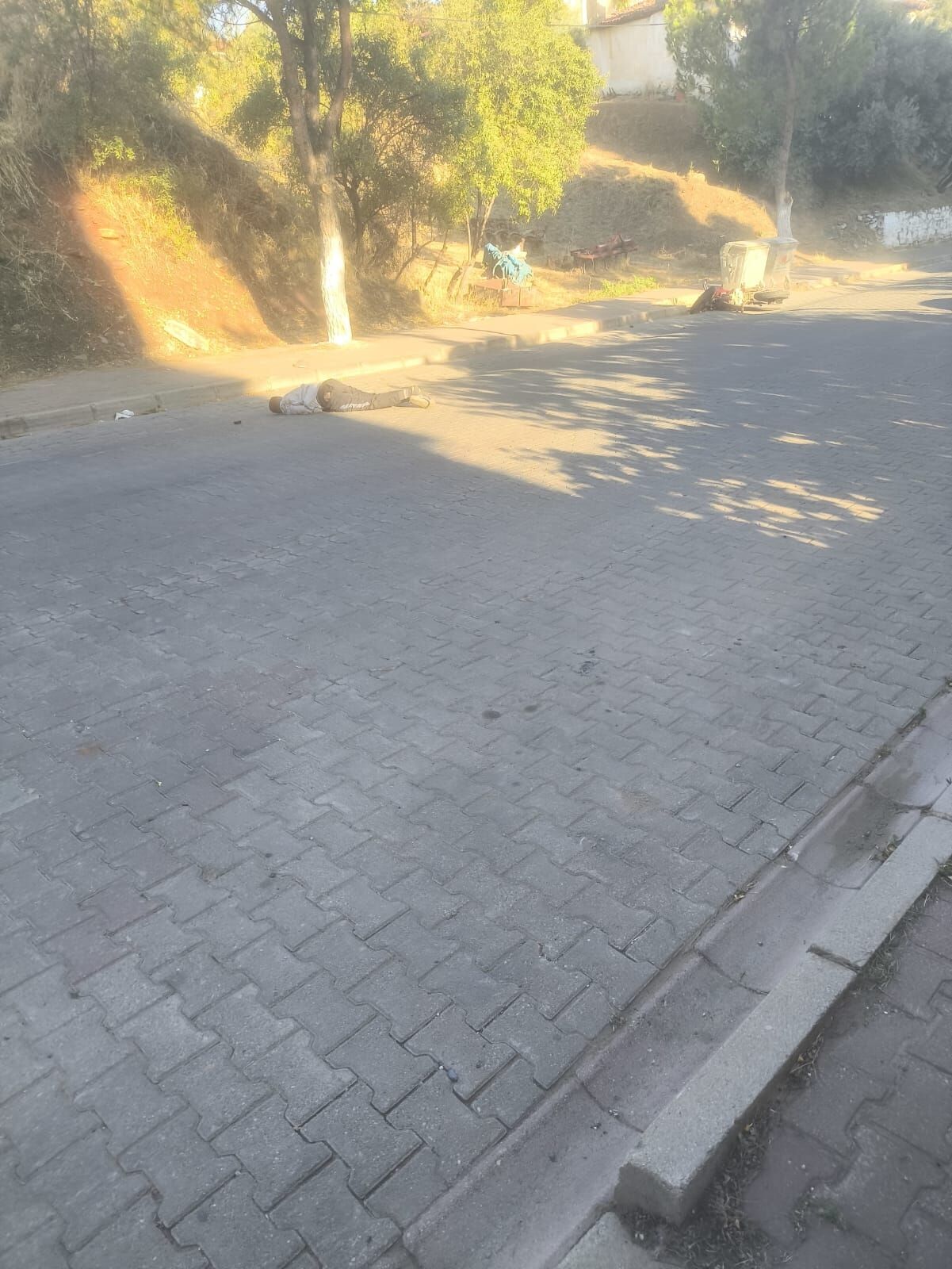 Karacasuda Korkutan Kaza Mesaiye Giderken Kaza Yapan Berber 679401 Bd3Aed
