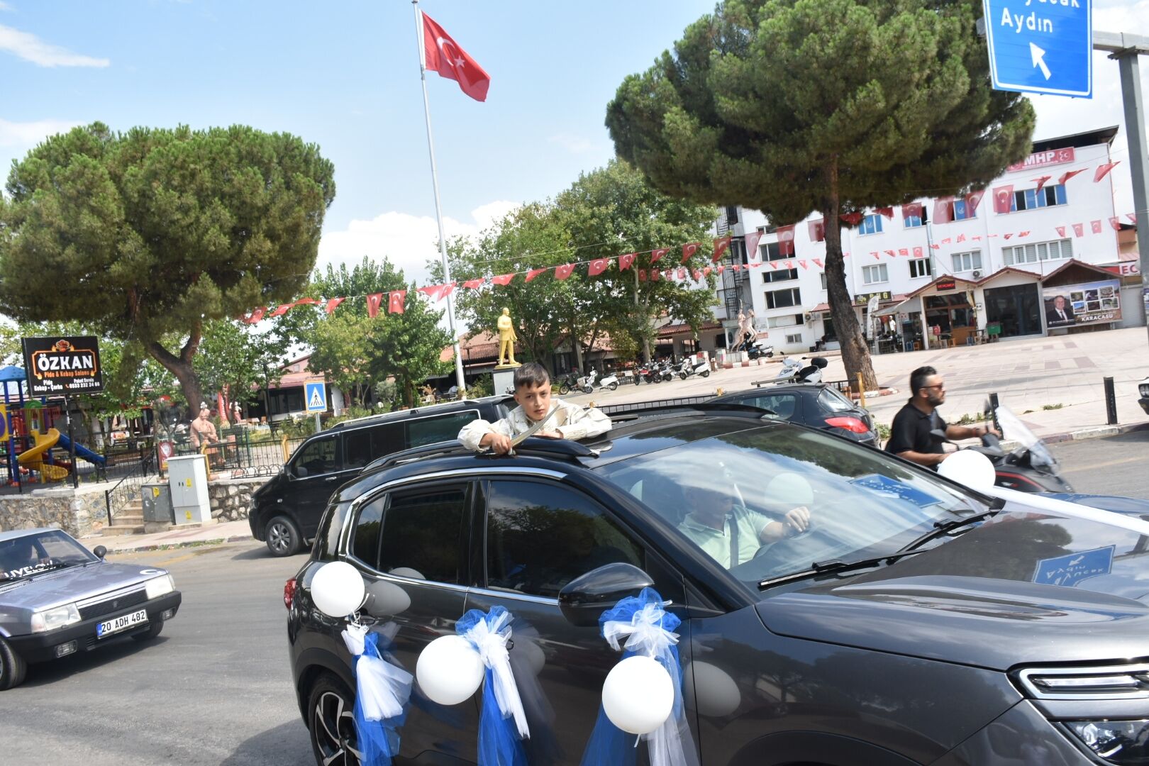 Karacasunun En Kucuk Comlekcisi Sunnet Oldu 681678 A2024E