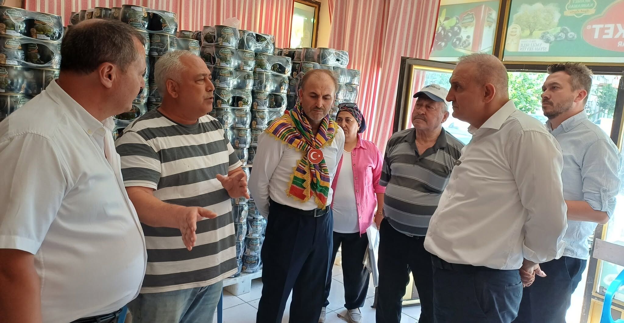 Karakas Koskte Esnaf Ve Vatandaslarla Bulustu 677874 5E1Bf5