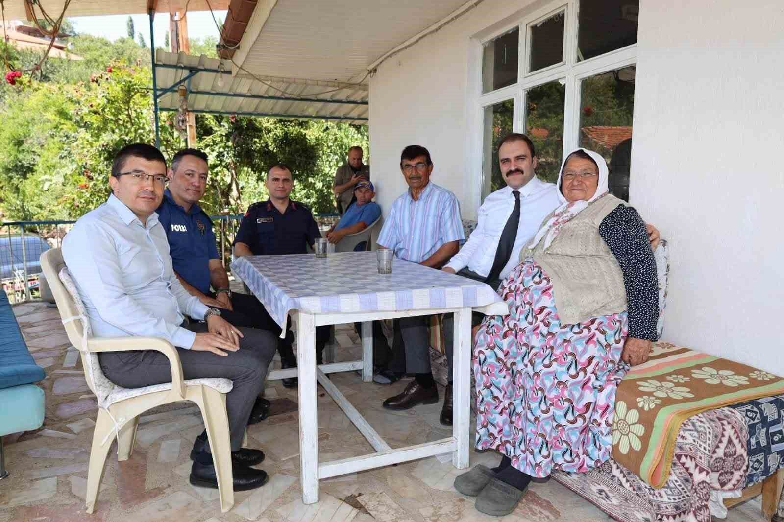 Kaymakam Battal Sehit Ailesi Ve Gaziyi Yalniz Birakmadi 1784700005247 165472