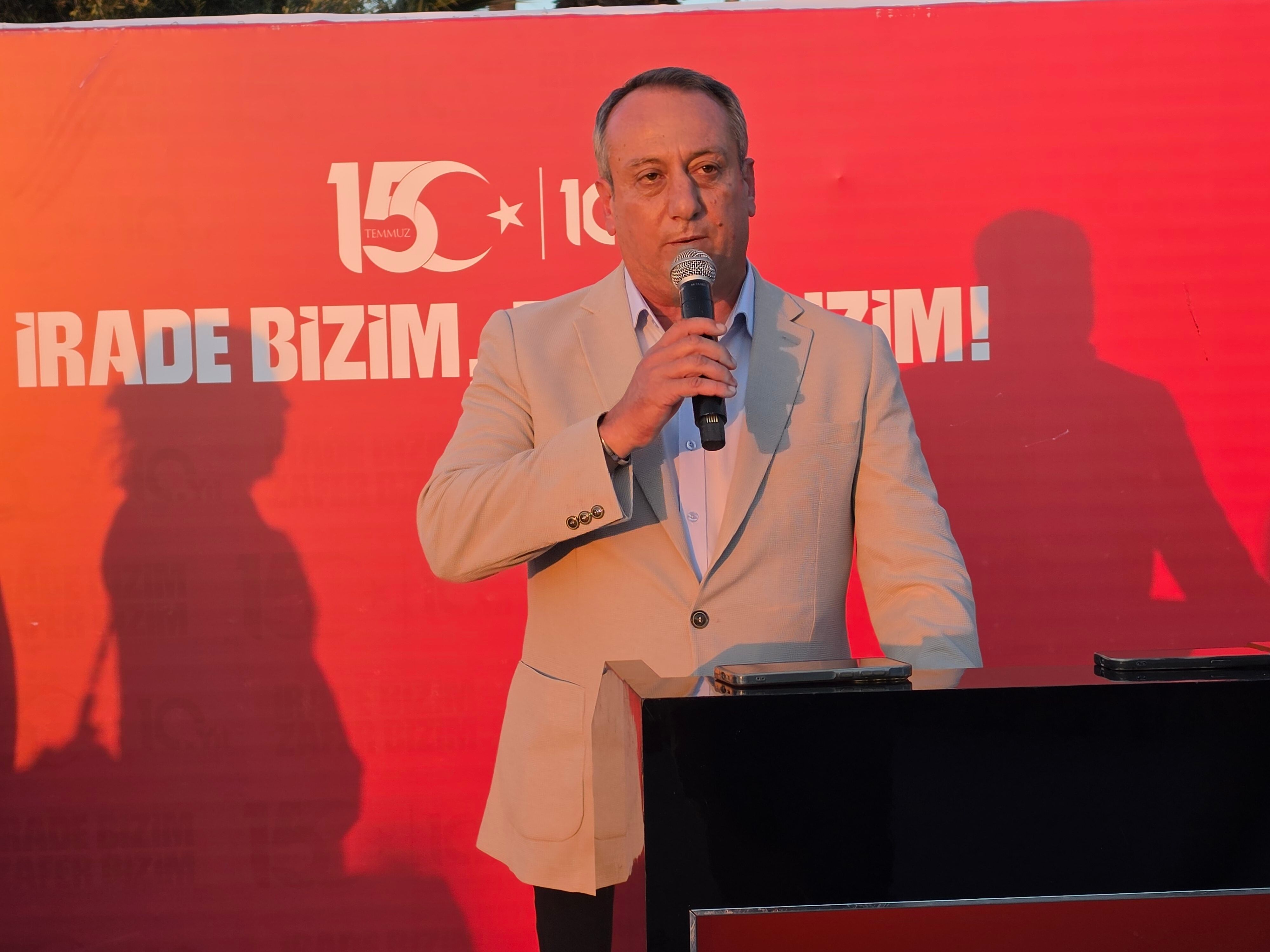 Kusadasi 15 Temmuz Ruhunu Tek Yurekte Yasatti 678778 0Dc2D7