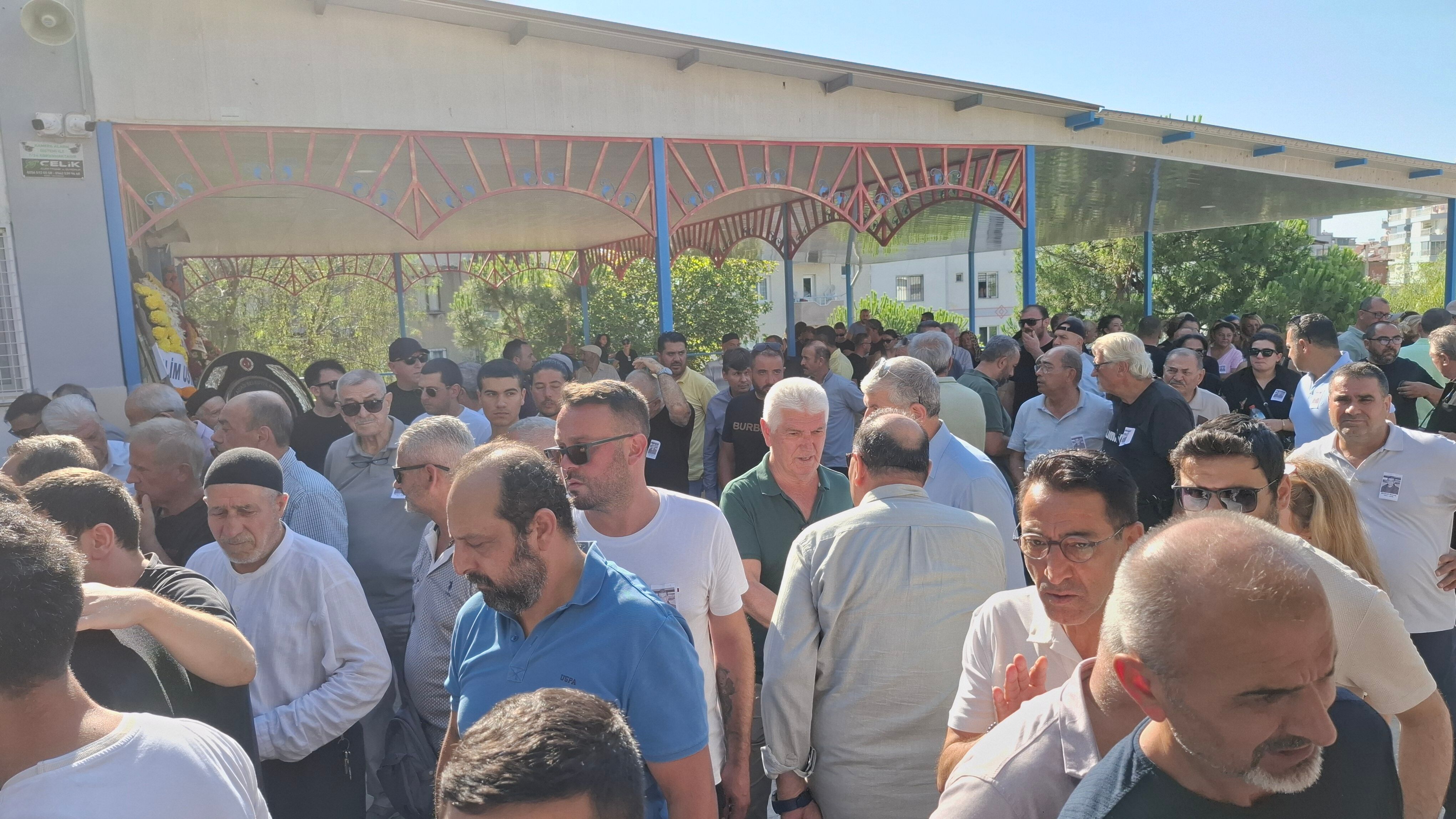 Kusadasi Basininin Kudret Abisi Ebediyete Ugurlandi 675913 221424