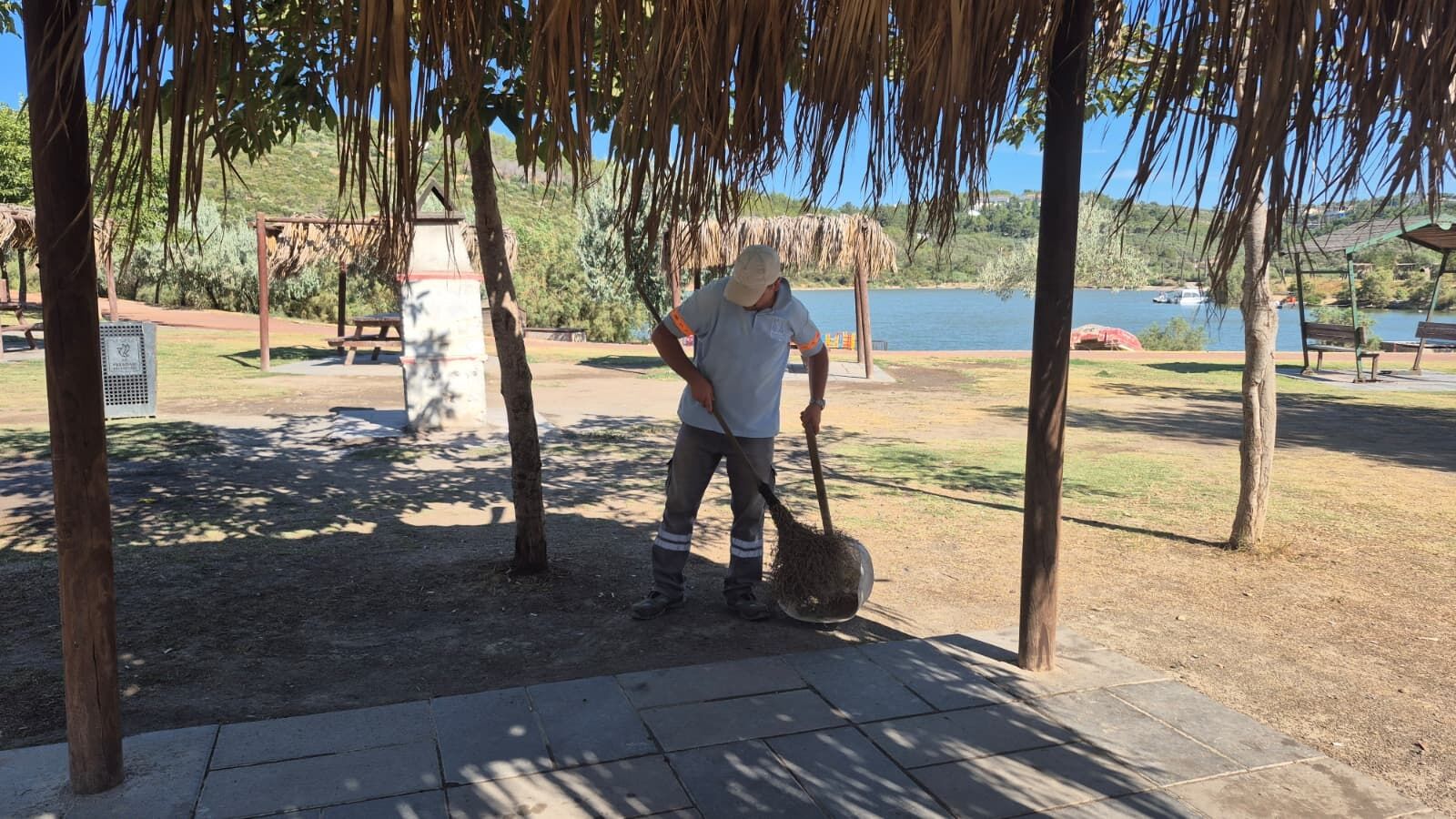 Kusadasi Belediyesinden Adagol Mesire Alanina Yaz Bakimi 679240 A8B996