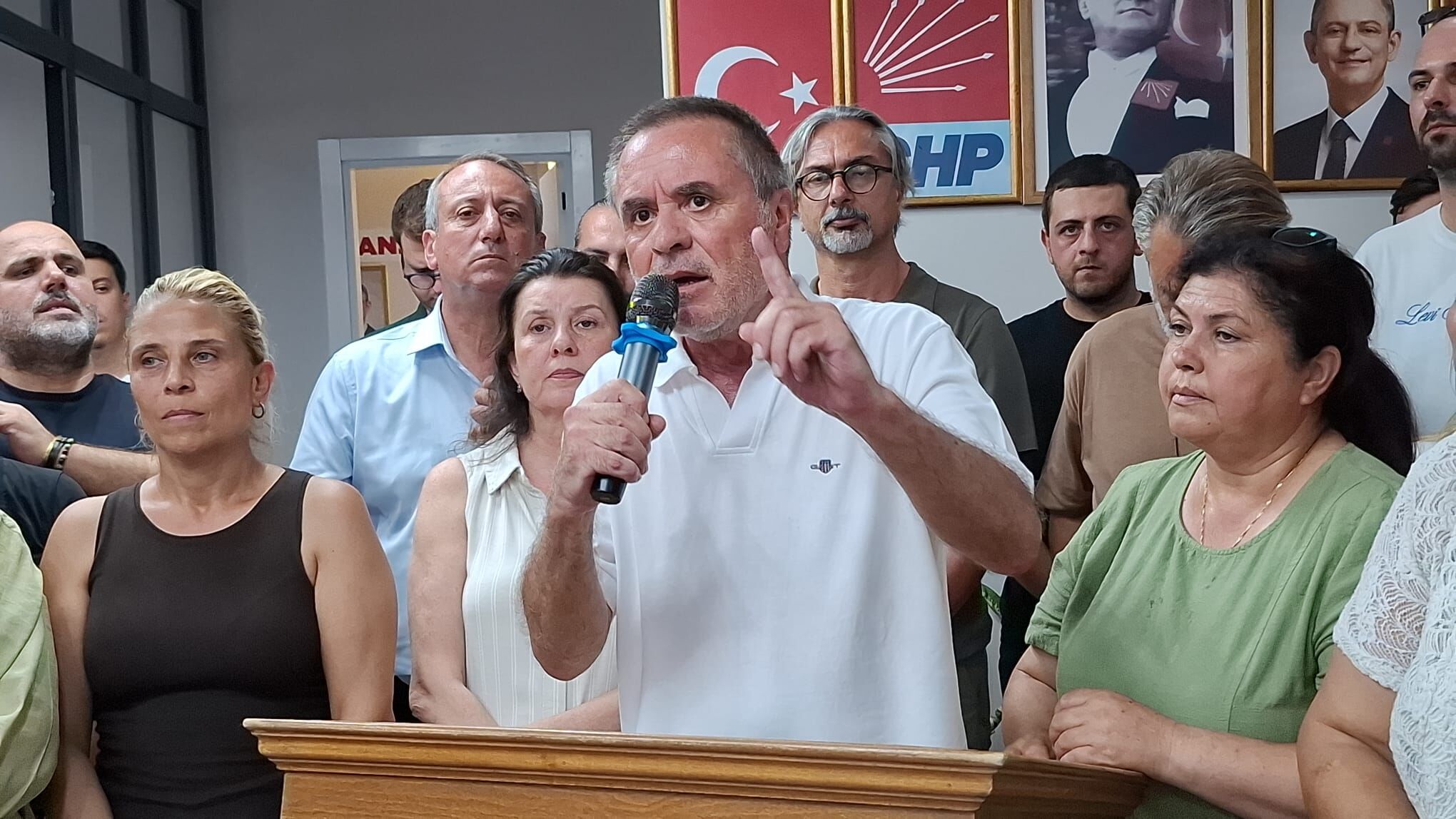 Kusadasi Chp Gurbilek Golgesinde Toplandi 678775 6794A0