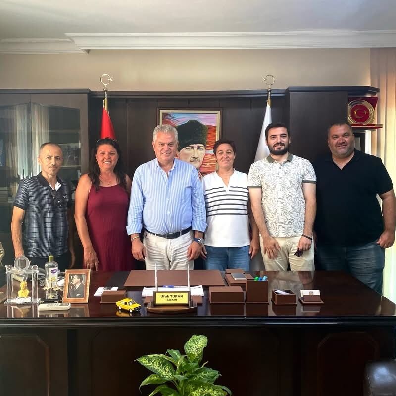 Kusadasi Gazeteciler Derneginden Ilce Protoklune Ziyaret 679016 3E0205