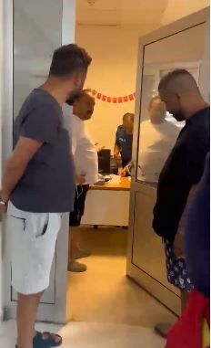 Kusadasi Nda 5 Yildizli Otelde Zehrilenme Iddiasi 1783872605249 853622