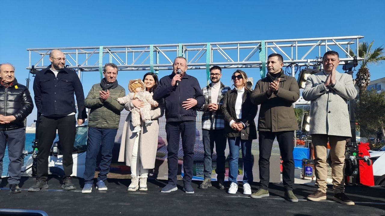 Kusadasinin Evladi Teoman Yuvaya Dondu 674540 816F50