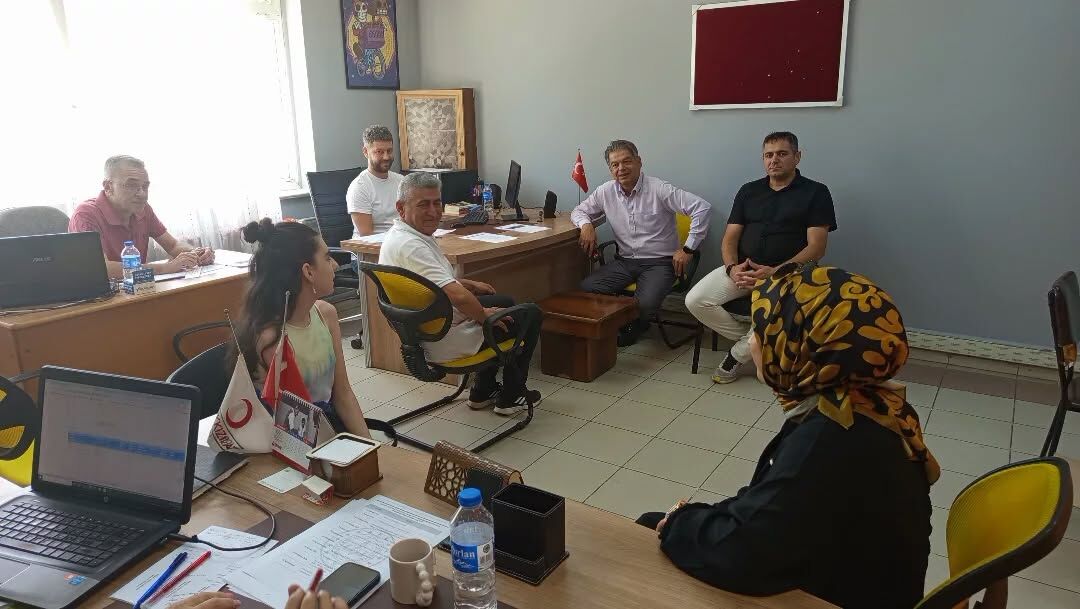 Lgs Heyecanina Mudur Guler De Ortak Oldu Nazillide Tercih Do 678479 41A877