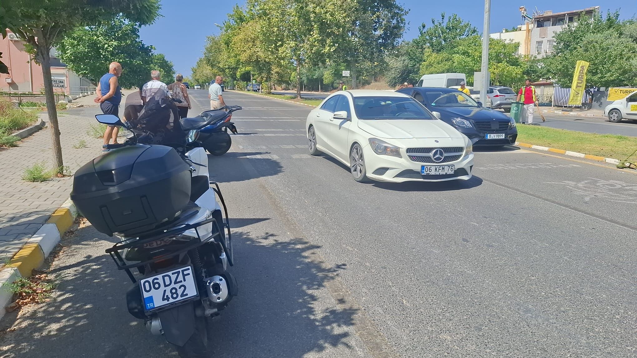 Metrelerce Suruklenen Surucu Kask Sayesinde Olumden Dondu 681711 C64F5F