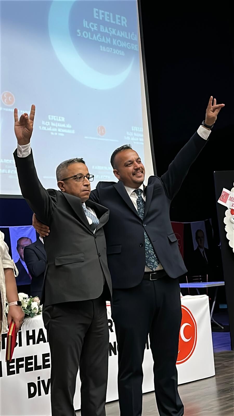 Mhp Efelerde Gumus Yeniden Baskan Secildi 681442 59Ff45