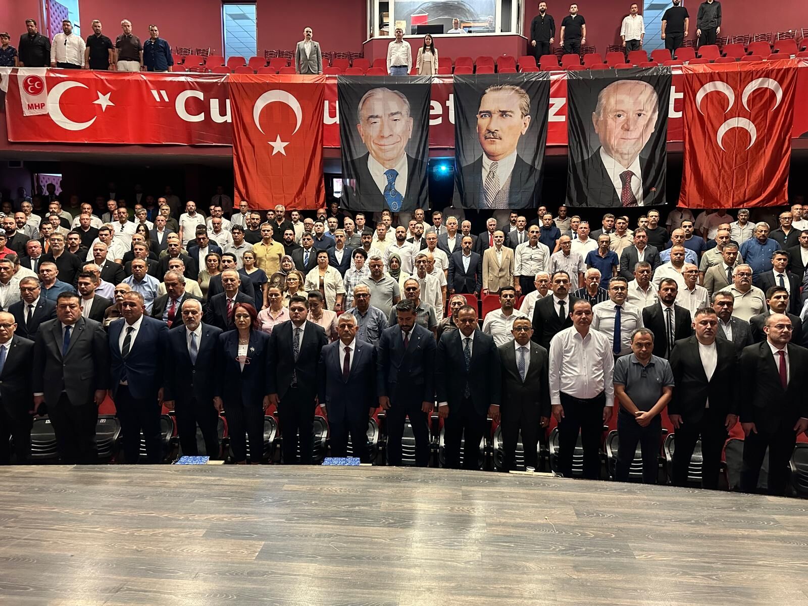 Mhp Efelerde Gumus Yeniden Baskan Secildi 681442 Cbb274