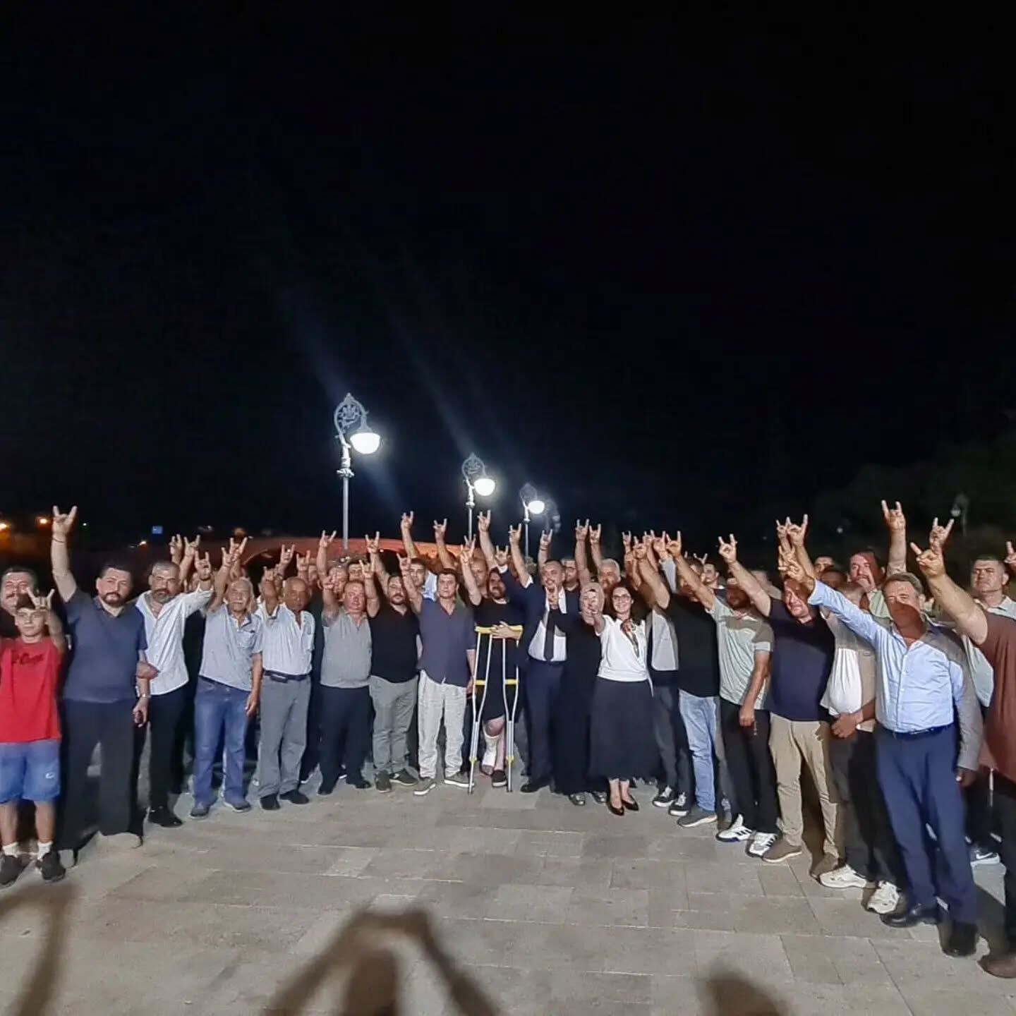 Mhp Efelerde Kongre Heyecanigumus Ve Ekibi Goreve Hazir 680312 C2F87A