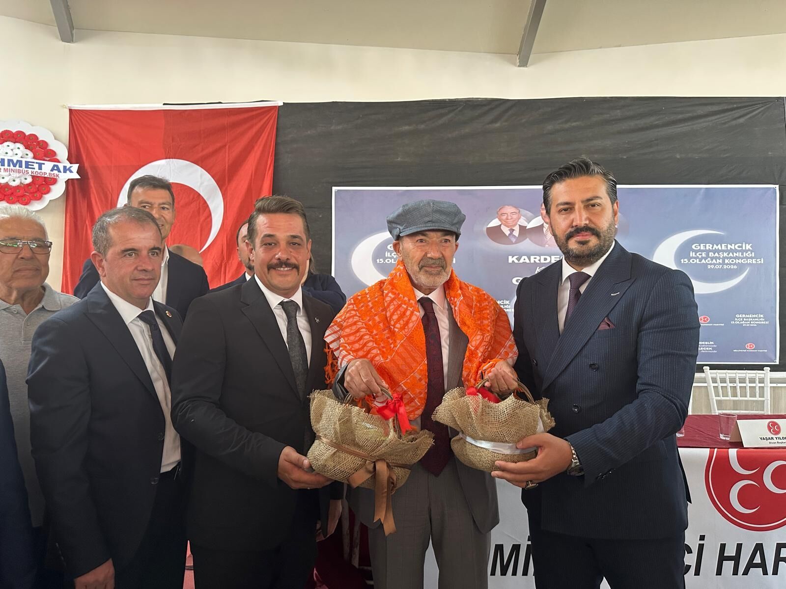 Mhp Germencikte Yeni Baskan Demir Oldu 682290 61Eb52