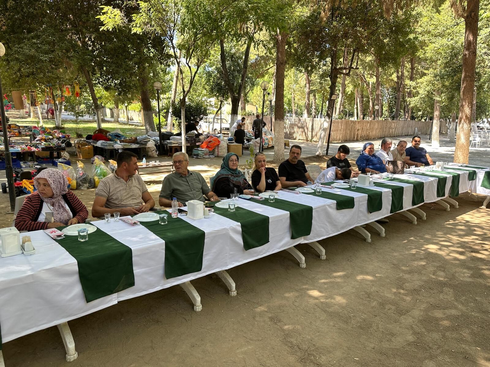 Mhp Incirliovada Yeni Yonetim Aileleriyle Bulustu Ozdemir Da 681453 69F627