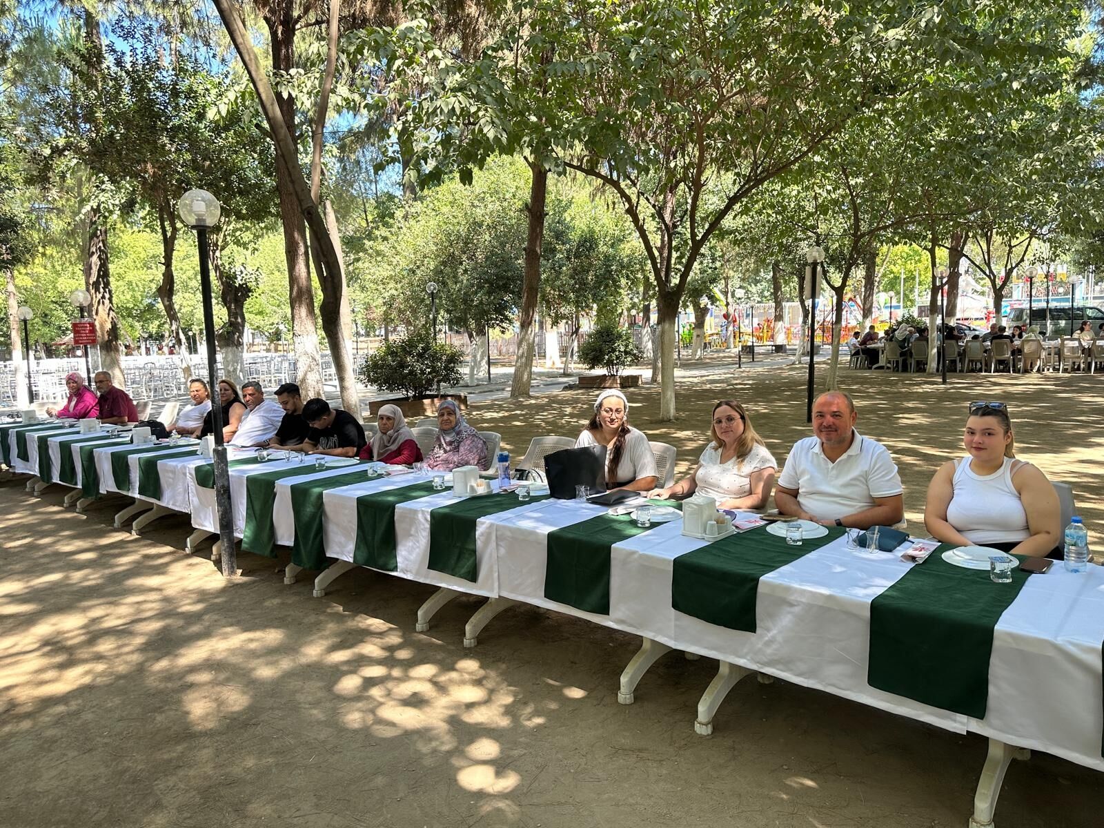 Mhp Incirliovada Yeni Yonetim Aileleriyle Bulustu Ozdemir Da 681453 Ebe7Fe