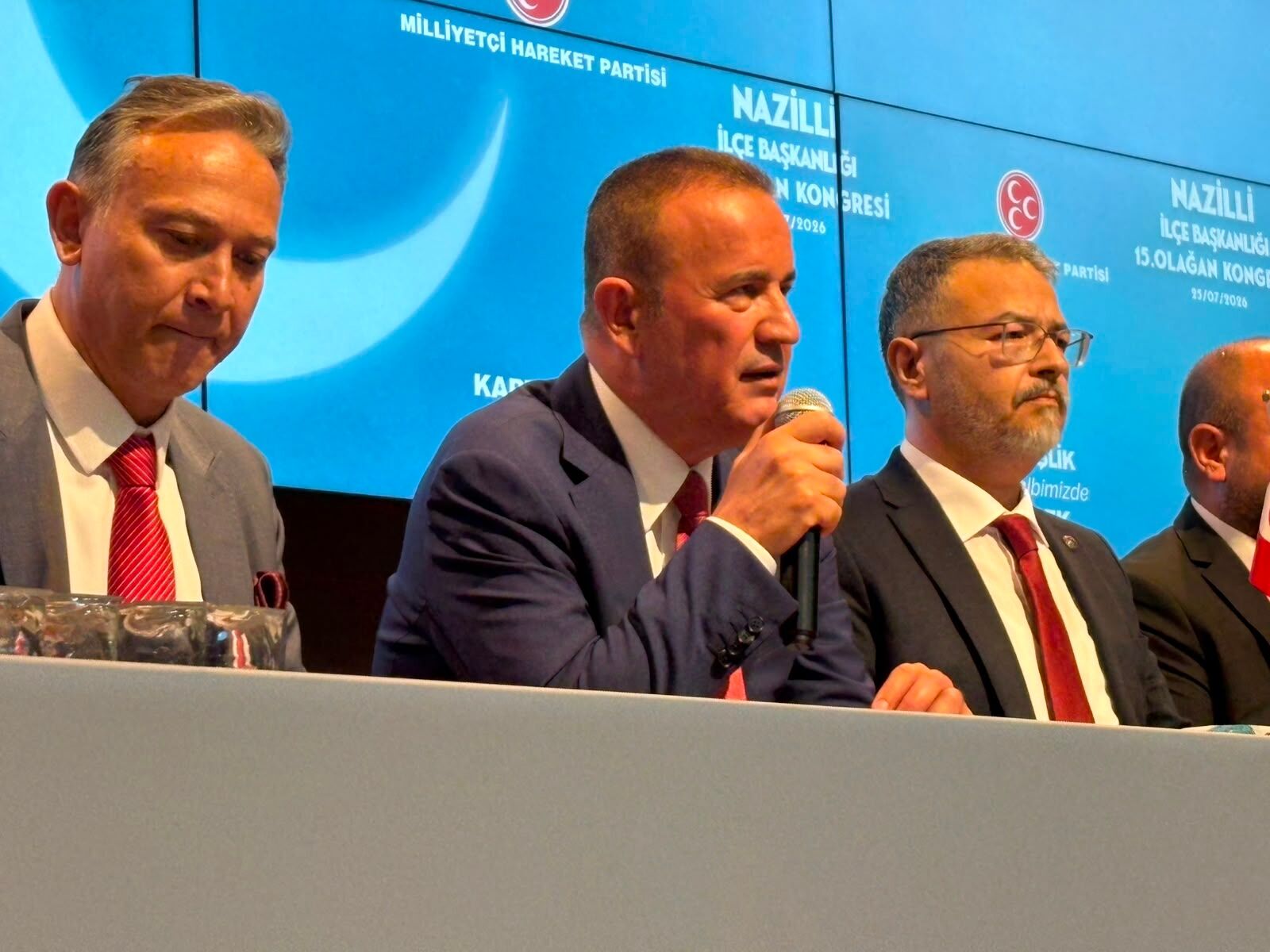 Mhp Nazillide Kongre Bitti Yorganci Tek Listeyle Girdigi Sec 681275 C576D2