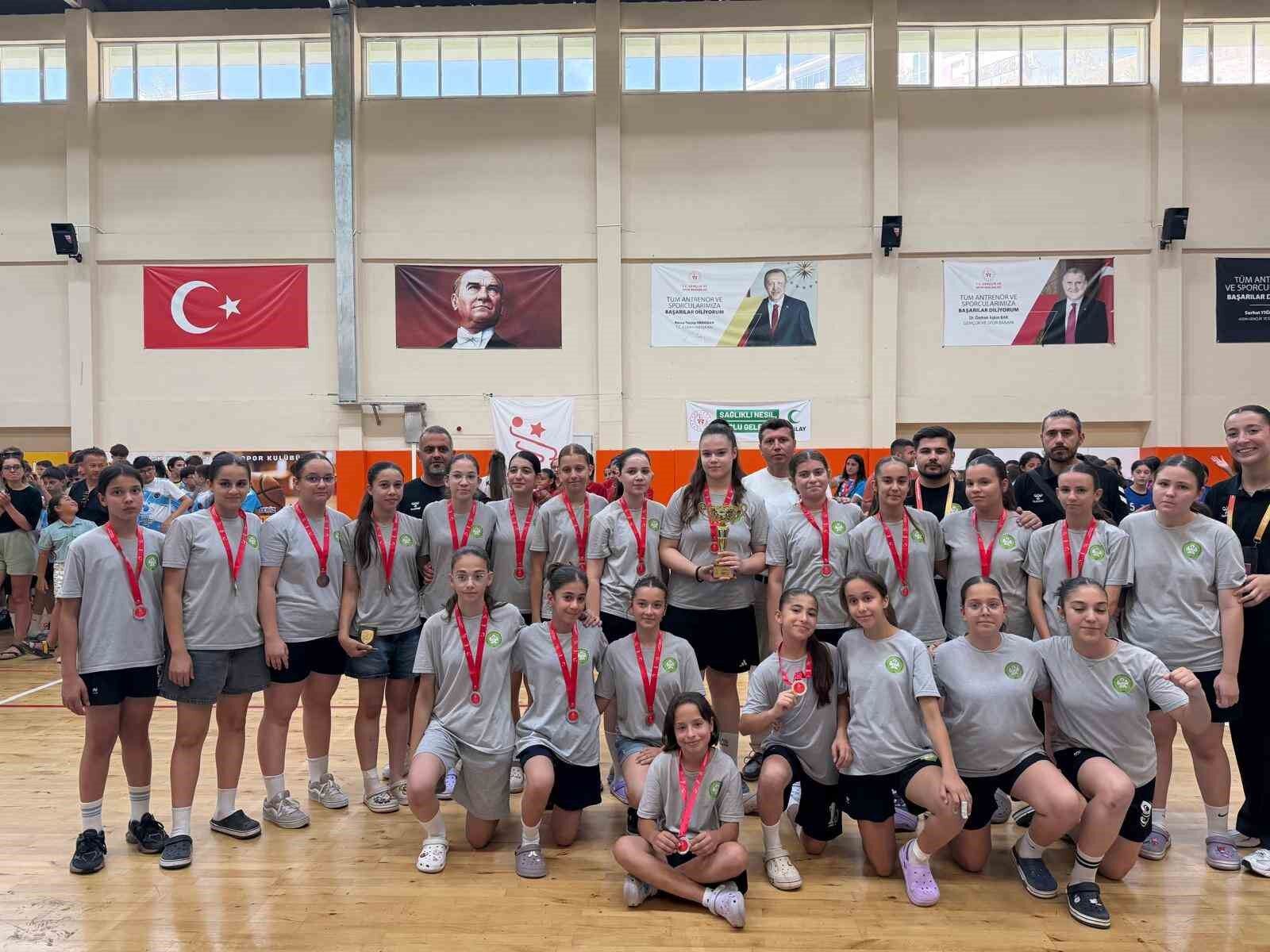 Minikler Hentbol Turkiye Sampiyonasi Kusadasi Nda Tamamlandi 1783232705863 981124