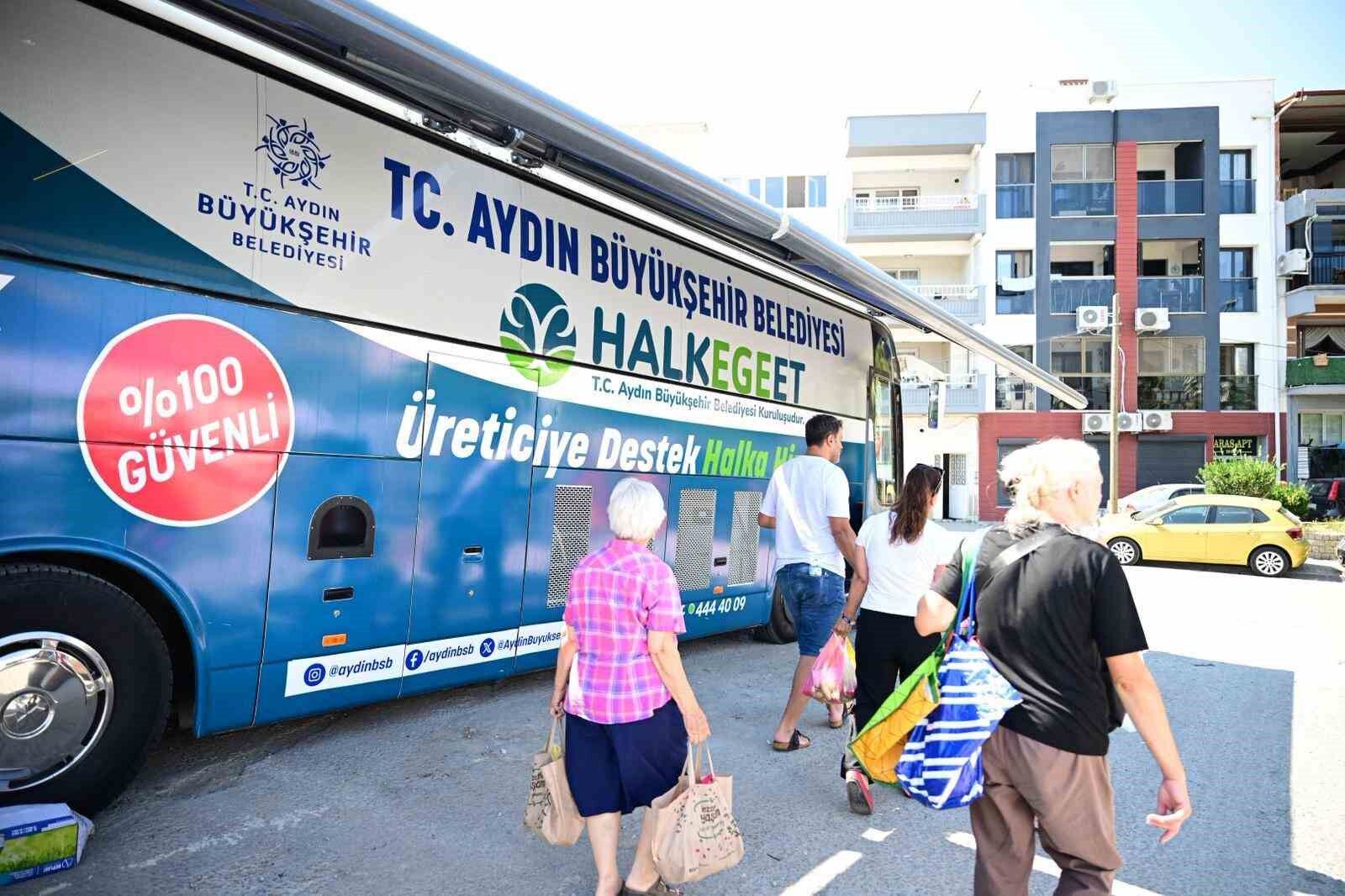 Mobil Halk Ege Et Davutlar Da Vatandaslarla Bulustu 1783258805233 205945