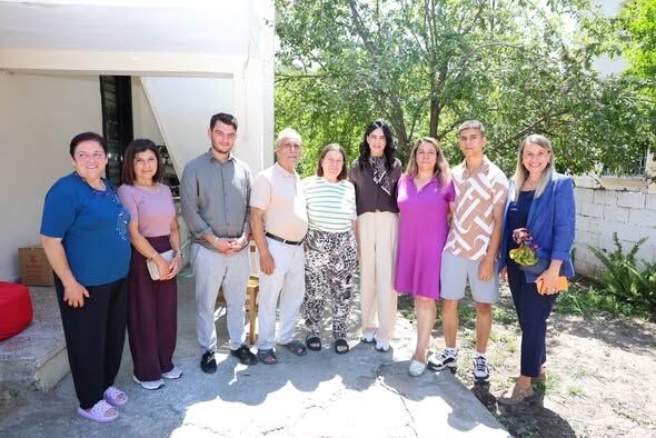 Saribas Kusadasinda Gonullere Dokundu 678206 C2E40E
