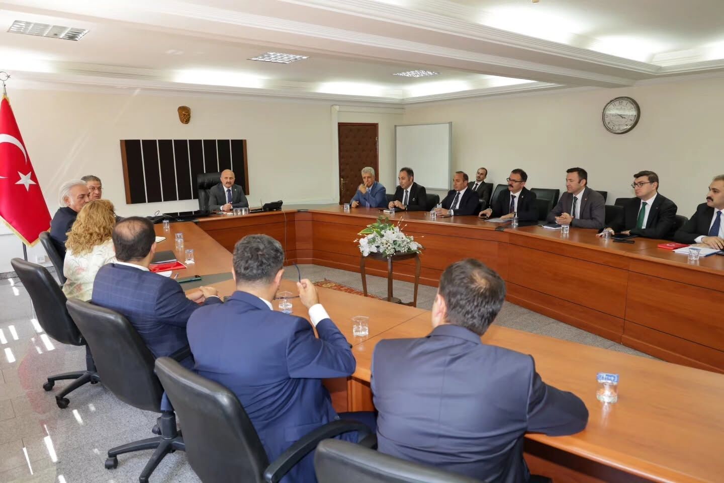Vali Varol Kaymakamlari Topladi Aydin Masaya Yatirildi 680926 766D1D